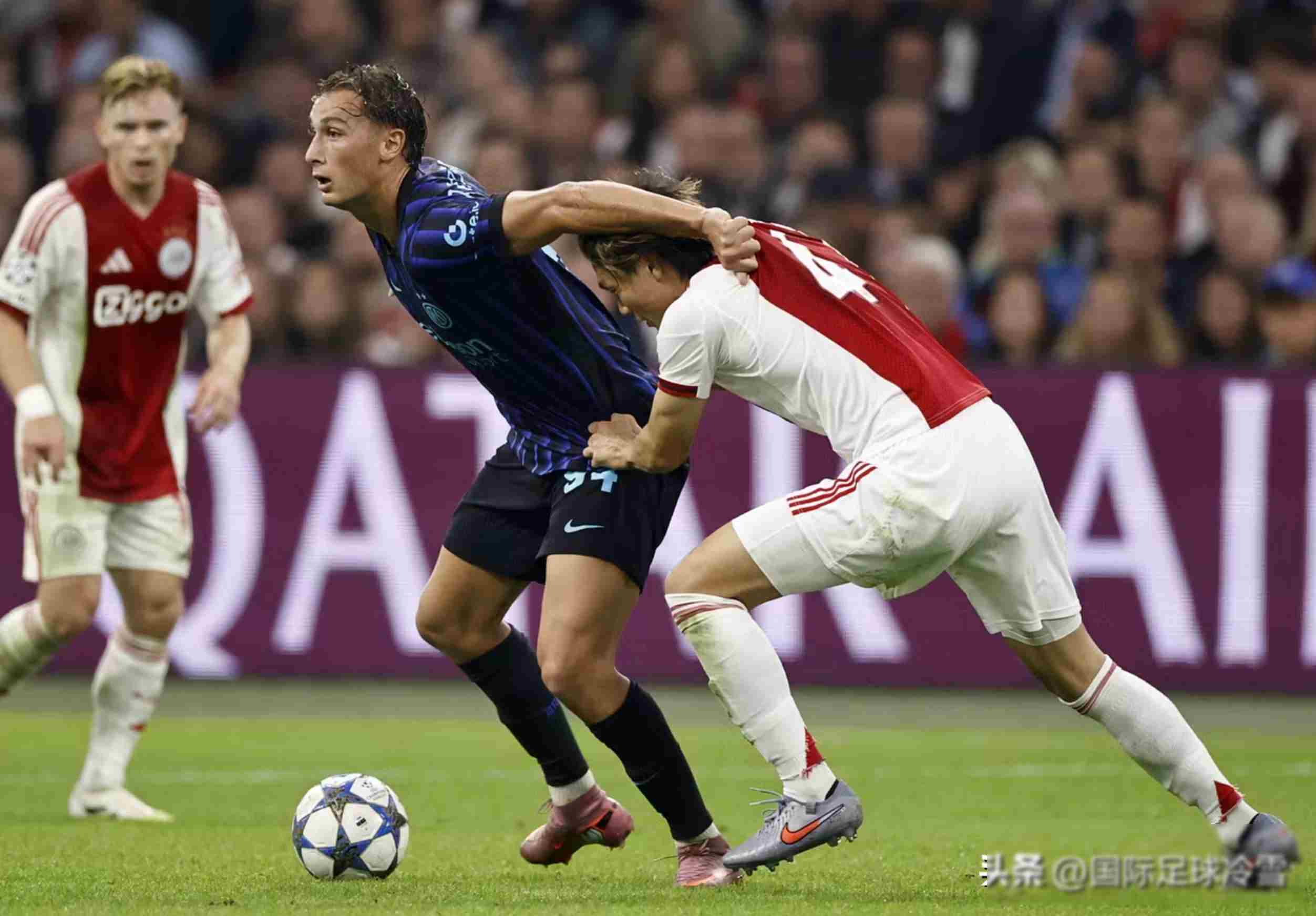 关于今晚体能课后，费耶诺德更衣室发声备战足总杯，引发热议，球探报告显示潜力的信息